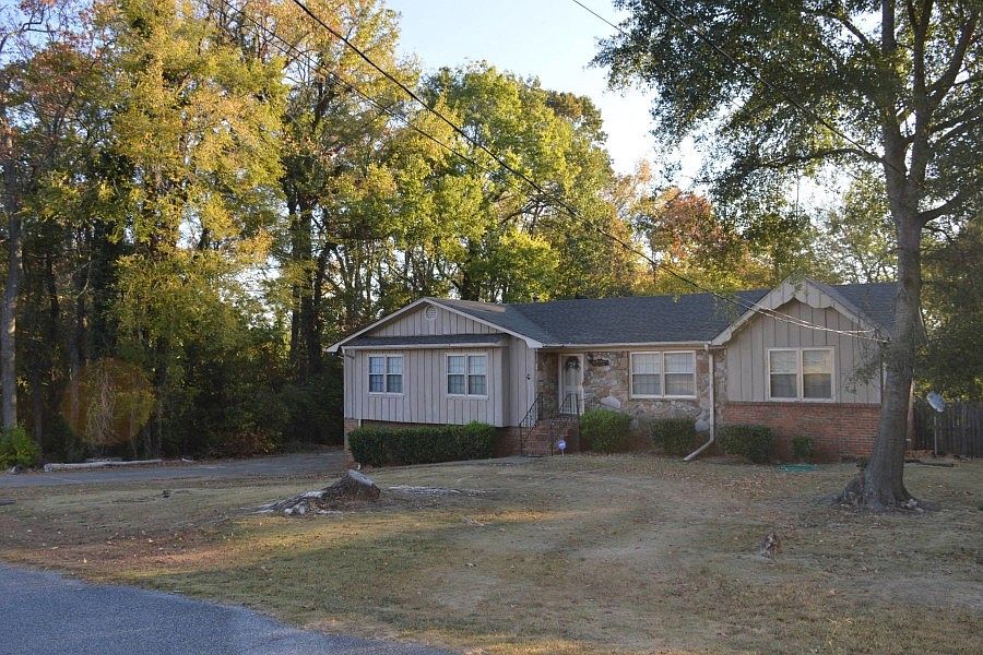 2nd image of 1213 Tuckawanna Dr