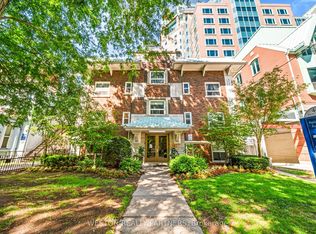 44 Huntley St #106, Toronto, ON M4Y 2L1