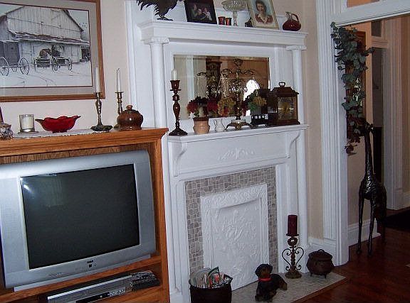 3rd image of 1220 Woodlawn Ave