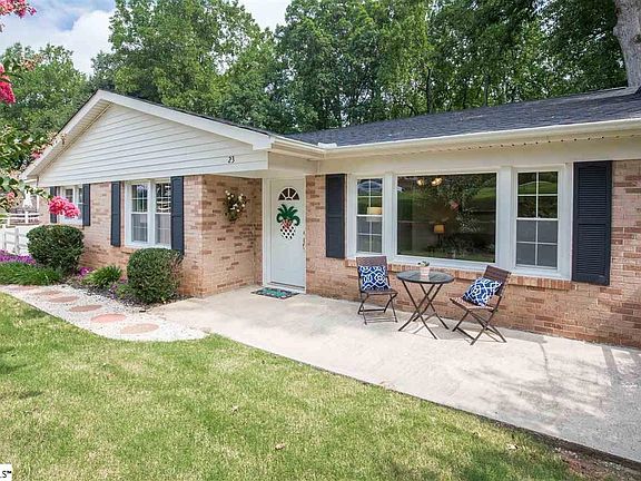 5th image of 23 Conway Dr