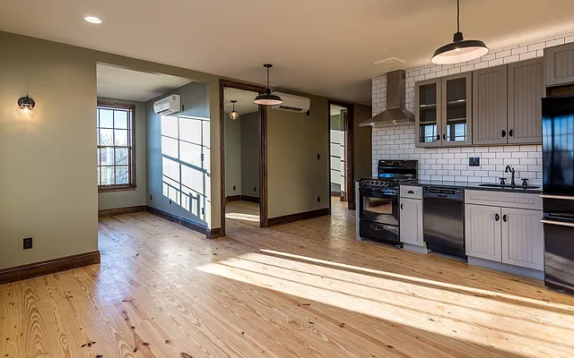 Rented by Nooklyn NYC LLC | media 48