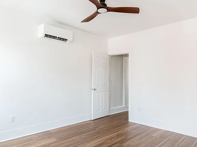 5224 Carnegie St — Photo 8