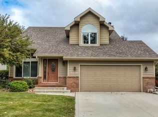 5809 Center St, West Des Moines, IA 50266