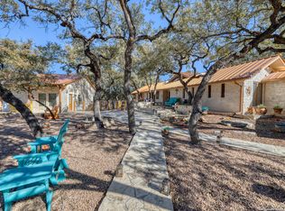93 Saddle Mountain Rd, Leakey, TX 78873
