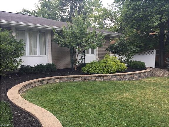 3rd image of 10129 Lynn Dr