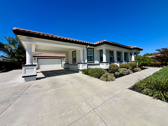 3rd image of 381 Havasu Ct