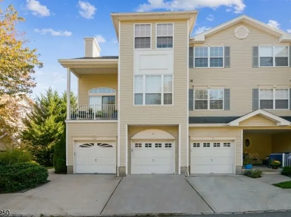 35 Wildflower Ln #2202, Morristown, NJ 07960