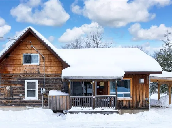 94 High St, Georgian Bay, ON P0C 1H0