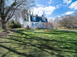 1188 Johnson Rd, Woodbridge, CT 06525