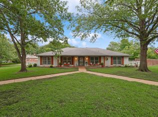 4900 Wedgeview Dr, Hurst, TX 76053