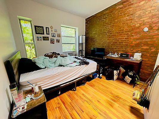 4th image of 43 Prospect Pl #3