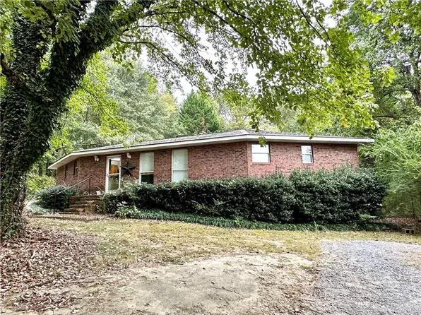 155 Joan Ln NE, Calhoun, GA 30701