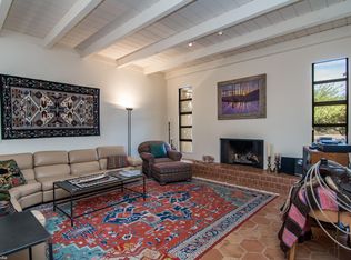 1049 E Boulder Dr, Carefree, AZ 85377
