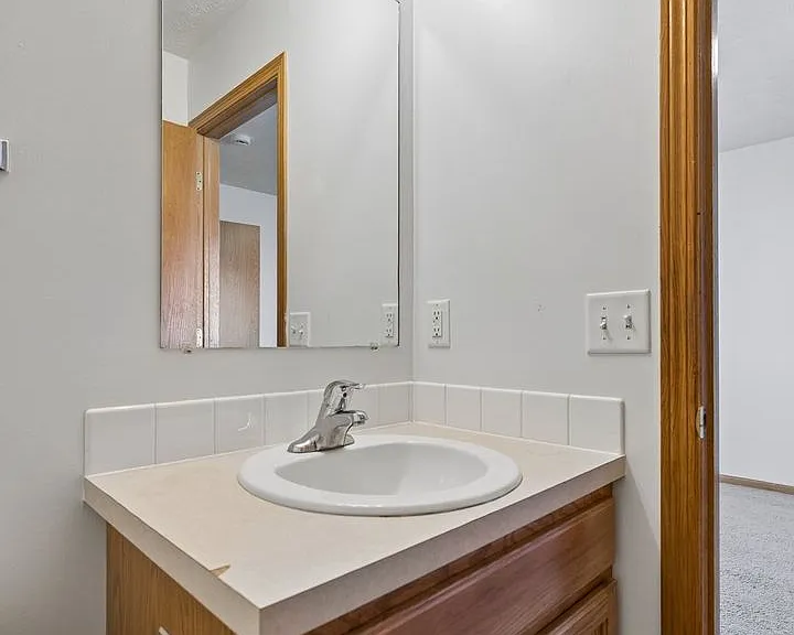 7200-7204 Dorchester — Photo 34