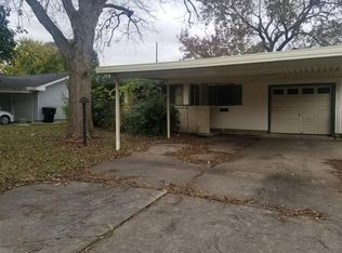 1712 Avenue H, Nederland, TX 77627