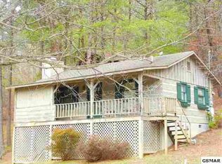 1644 Walt Price Rd, Pigeon Forge, TN 37876