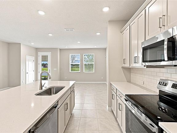 4th image of 5592 COOPERS HAWK CT