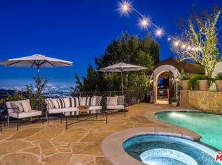 8148 Mannix Dr, Los Angeles, CA 90046