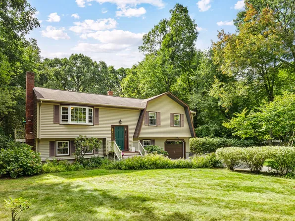 23 Teresa Rd, Hopkinton, MA 01748