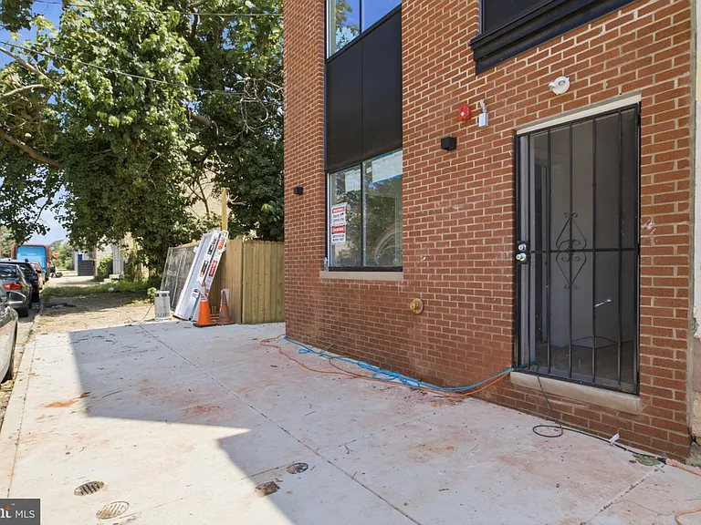 613 N Brooklyn St #7 — Photo 19