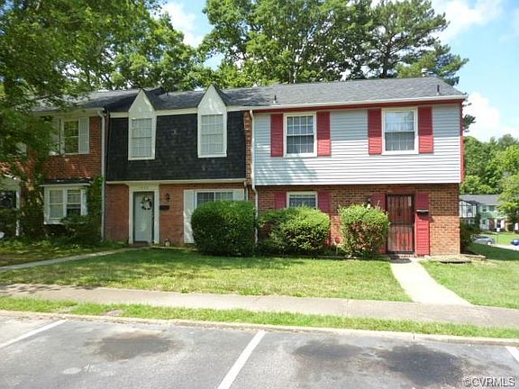 2nd image of 1400 Calander Ct #1400