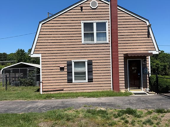3rd image of 11133 Cedar Ln