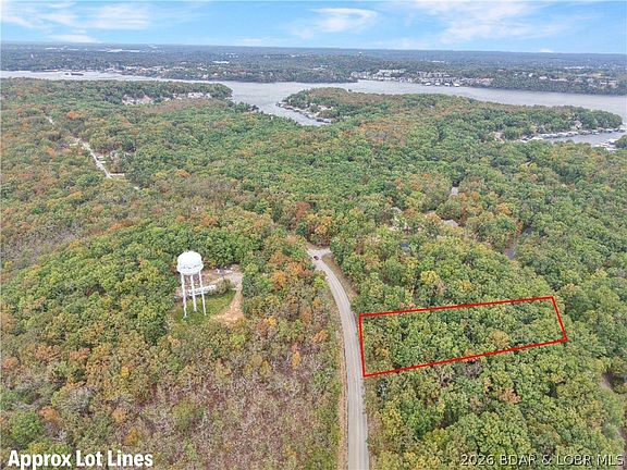 3rd image of 669 Fox Run Ct