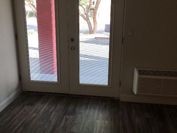 4th image of 935 Cottage Grove Ave APT 51