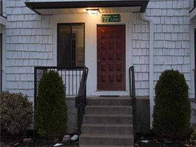 22-2 Great Wood Ct, Fairport, NY, 14450