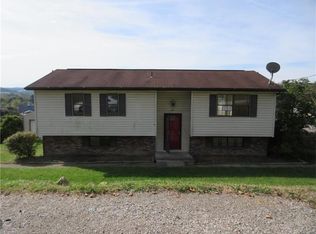 9 Patsch St, Houston, PA 15342