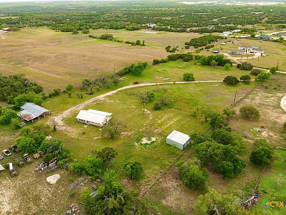 4th image of 1301 Live Oak Trl