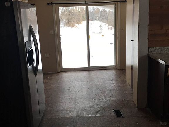 3rd image of 6 River St