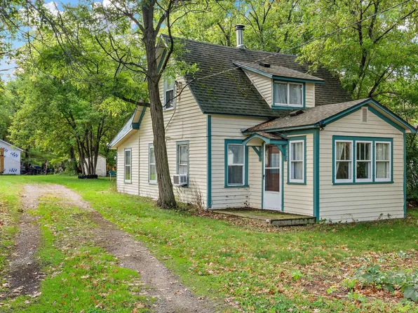 3967 Brown St, Pequot Lakes, MN 56472