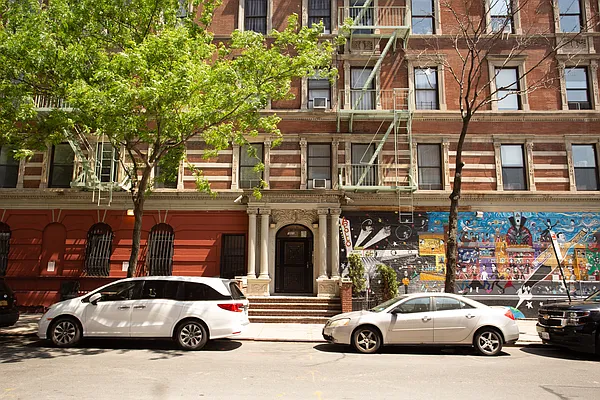 Rented by Blip LLC | media 29