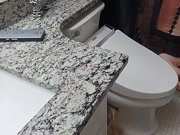 4th image of 107 Martha Ln