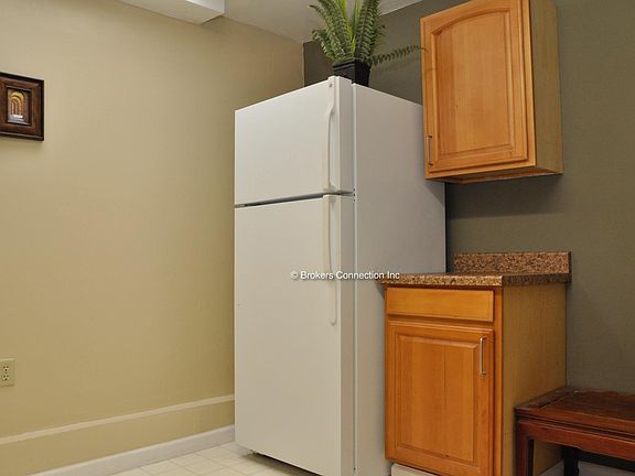3rd image of 1606 12th Ave APT 3