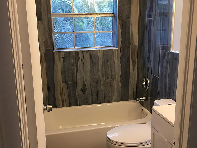 558 Holly Dr #1 — Photo 4