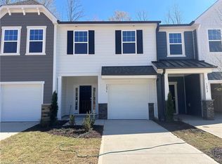 1296 Hammond Dr, Mebane, NC 27302