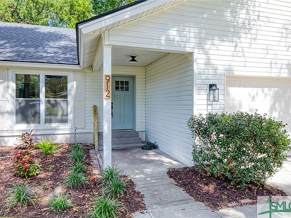 3rd image of 912 Moss Drive