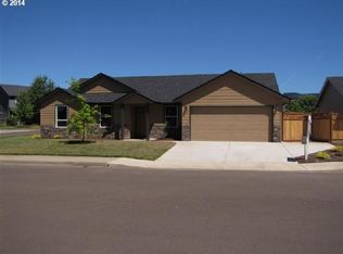 4904 Mimosa Cir, Sweet Home, OR 97386