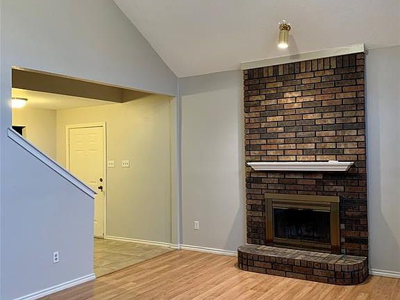 2nd image of 2028 Greenview Dr #B