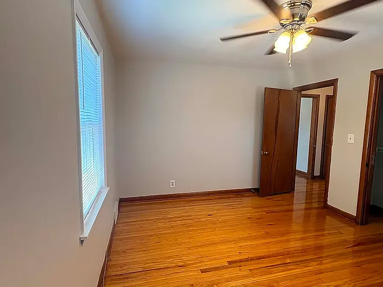 3815 Nanz Ave — Photo 45