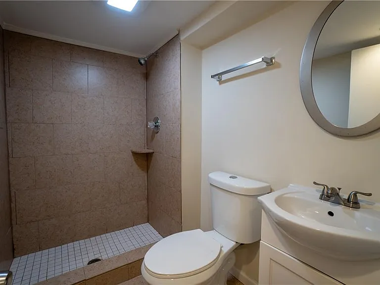 6593 Dunwoody Trl #NA — Photo 24