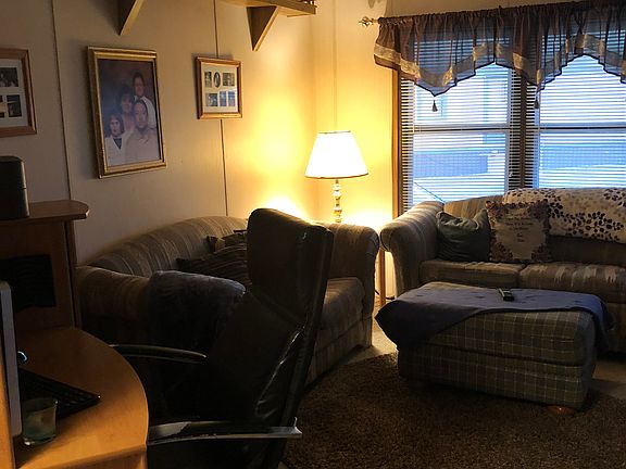2nd living space or 4th bed