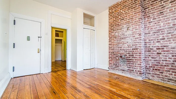 Rented by Nooklyn NYC LLC | media 17