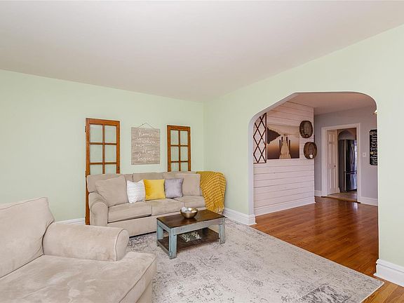 5th image of 9417 Sterling Pl