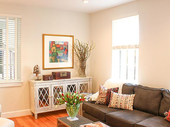 5th image of 503 Dunmore St #102
