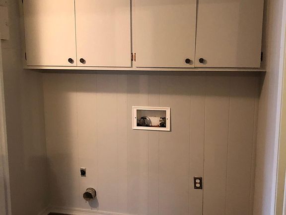 5th image of 103 W 17th St