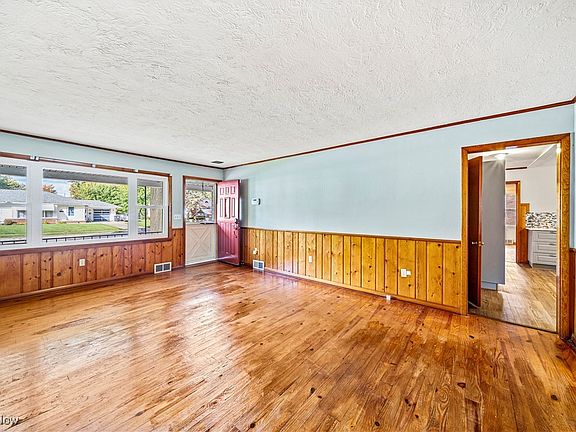 4th image of 1024 Norwood Dr