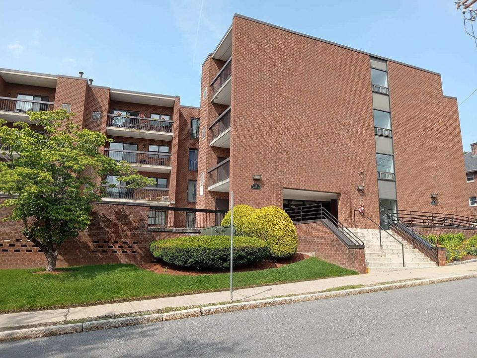 1st image of 12 Mount Vernon St APT 25